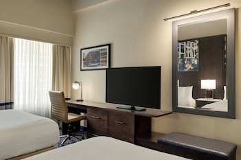 Family Room, Multiple Beds