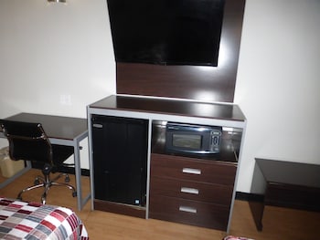 Deluxe Room, 2 Double Beds (Smoke Free)