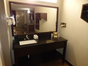 Deluxe Room, 2 Double Beds (Smoke Free)