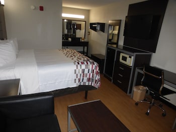 Deluxe Room, 1 King Bed (Smoke Free)