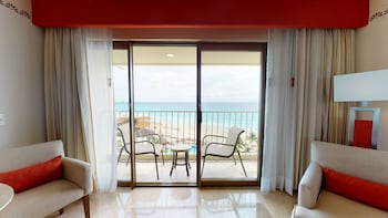 Deluxe Ocean View King