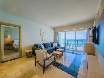Master Suite Ocean Front