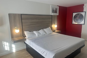 Room, 1 King Bed, Non Smoking