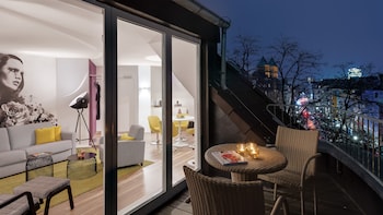 Suite, 1 Bedroom, Garden View