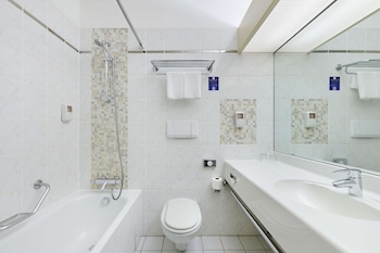 Standard Room (Traditional)