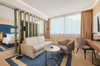 Junior Suite (High Floor)