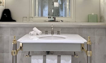 Suite, 1 Bedroom (High Floor)