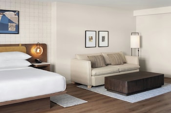 Junior Suite, 1 King, Sofa bed