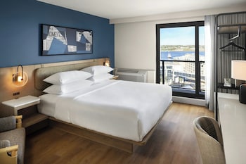 Room, 1 King Bed, Harbor View