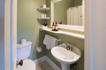 Sydenham Tower Suite - 1 King