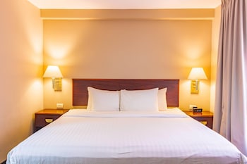 Junior Suite, 1 King Bed, Non Smoking