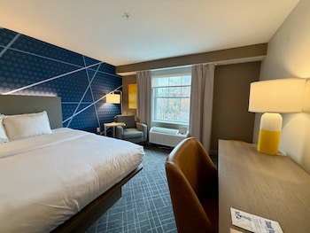 Standard 2 Queen Beds