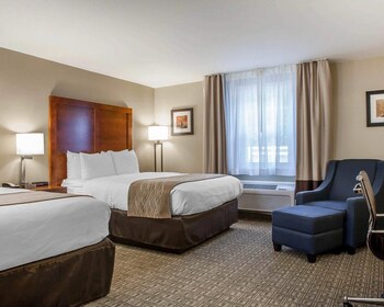 2 Queen Beds, Pet Friendly, Exterior Building