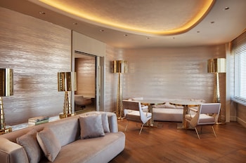 Presidential Suite, 1 King Bed, City View