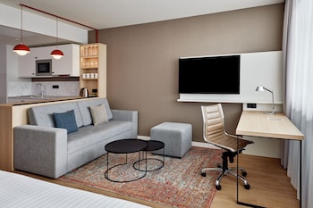 Comfort Studio, 1 Queen Bed with Sofa bed, Kitchen