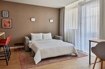 Superior Studio, 1 King Bed with Sofa bed, Kitchen