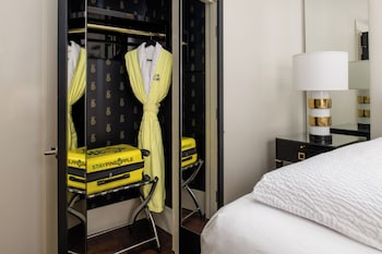 Room, 1 Queen Bed (Starlet)