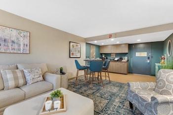 Executive Suite, 1 King Bed with Sofa bed
