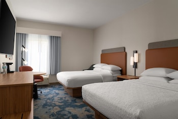 Room, 2 Queen Beds, Microwave