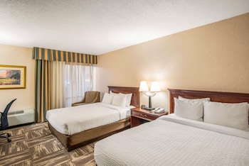 Standard Room, 2 Queen Beds, Non Smoking (Pet Friendly)