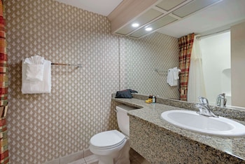 Standard Room, 2 Queen Beds, Non Smoking, Microwave