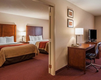 Suite, 2 Queen Beds, Non Smoking