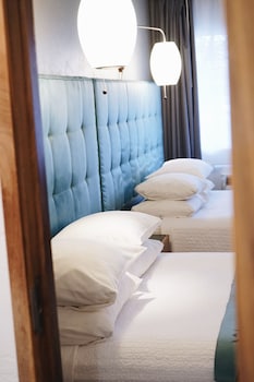 Design Room, 2 Queen Beds