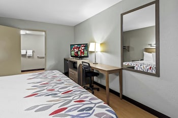 Superior Room, 1 King Bed, Accessible (Roll-In Shower, Smoke Free)