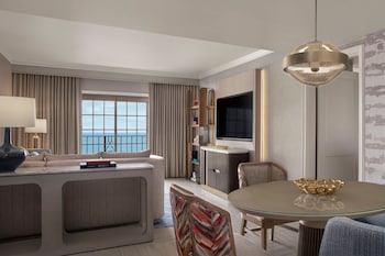 Deluxe Suite, 1 Bedroom, Ocean Front