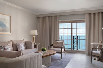Suite, 1 Bedroom, Ocean View (Mobility/Hearing Accesible, Roll-in Shower)