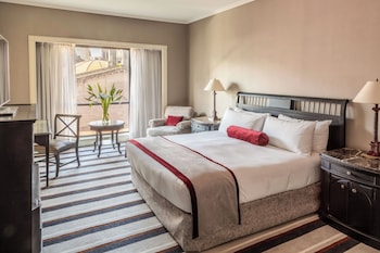 Classic Room, 1 King Bed, Accessible