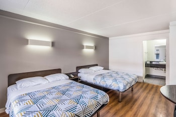 Standard Room, 2 Double Beds, Non Smoking