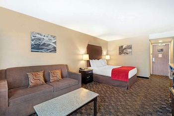 Suite, Multiple Beds, Non Smoking, Balcony (with Sofabed)