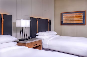 Room, 2 Queen Beds, Balcony
