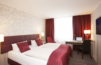 Superior Room, 1 King Bed