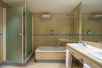 Double Room, Connecting Rooms