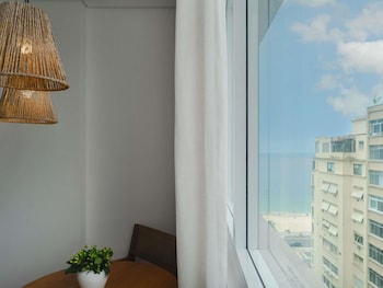 Deluxe Room, 1 King Bed