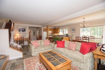 Three Bedroom Resort Home 547A