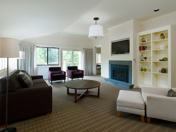 Moss Glen Suite