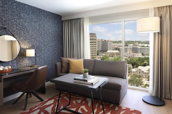 Room, 1 King Bed (Alamo View)