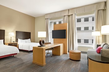 Studio Suite, Multiple Beds, Accessible, Bathtub