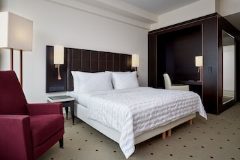 Superior Room, 1 King Bed