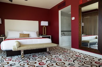 Suite, 1 King Bed