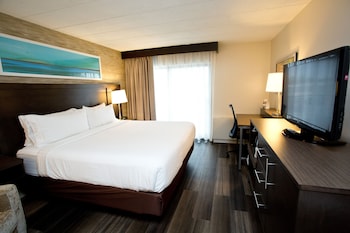 Standard Room, 1 King Bed, City View