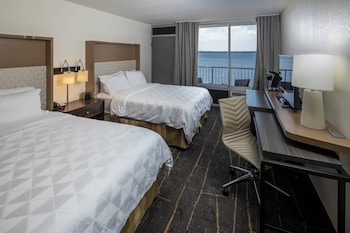 Standard Room, 2 Queen Beds, Balcony