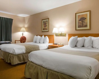 Standard Room, 2 Double Beds, Smoking