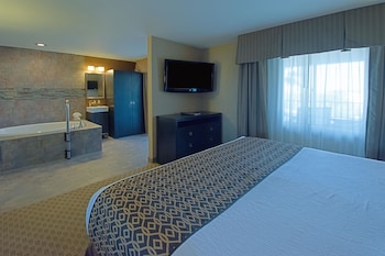 Suite, 1 King Bed, Non Smoking, Kitchenette (Presidential)