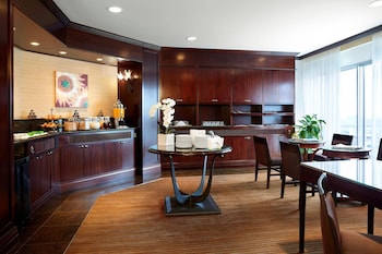 Club Room, 1 King Bed