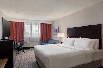 Standard Room, 1 King Bed