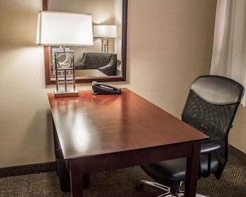 Suite, 2 Queen Beds, Non Smoking